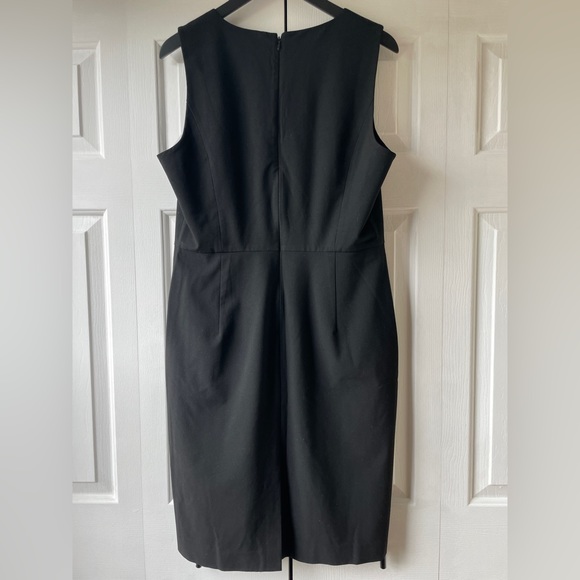 Ann Taylor Split-Neck Sheath Dress in Seasonless Stretch - Picture 4 of 6